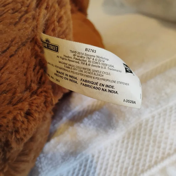 The Sesame Street Large 24” Snuffleupagus Jumbo Plush Stuffed Animal from Hasbro - Picture 7 of 7